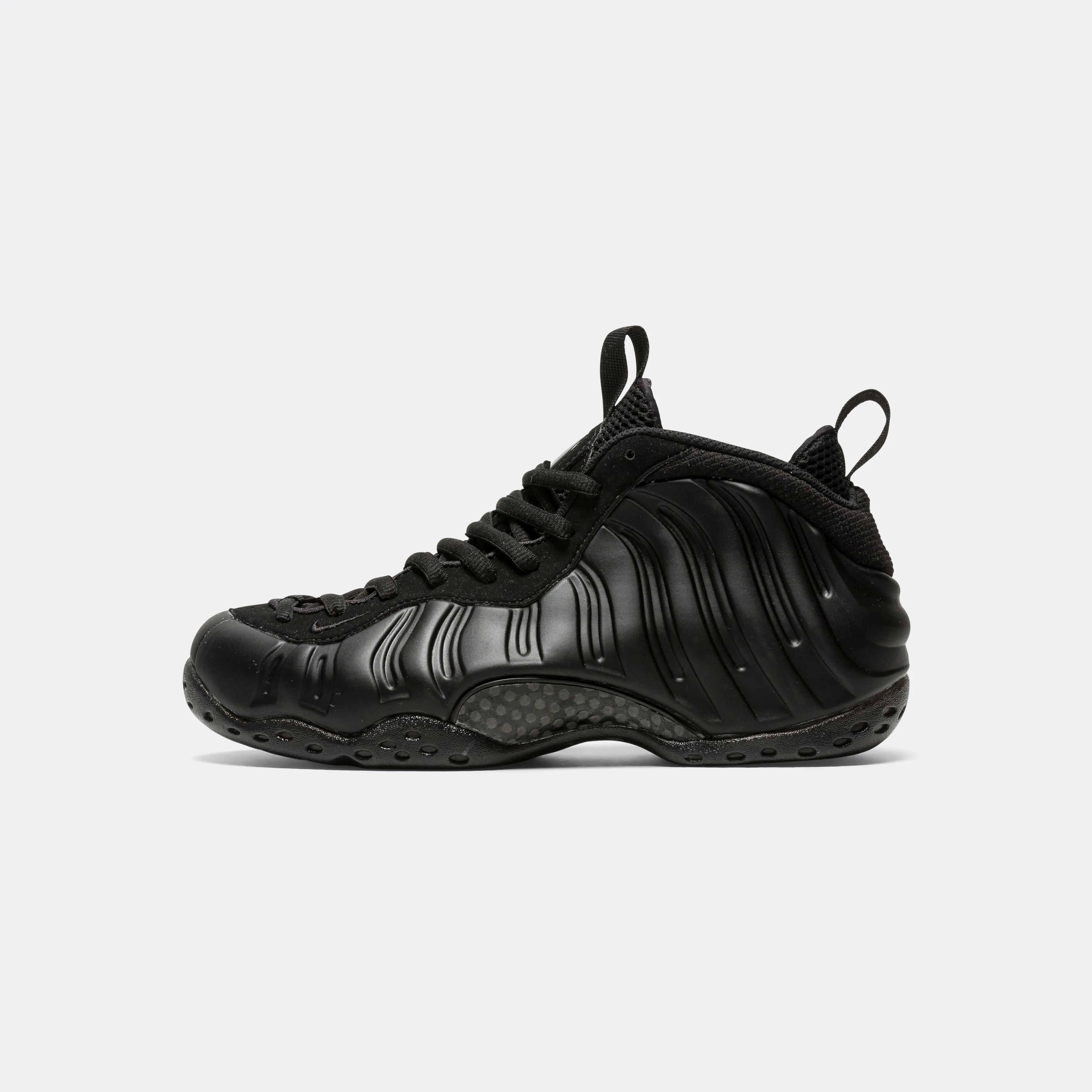 Nike Air Foamposite One Sneakers - Sleek Black/Anthracite