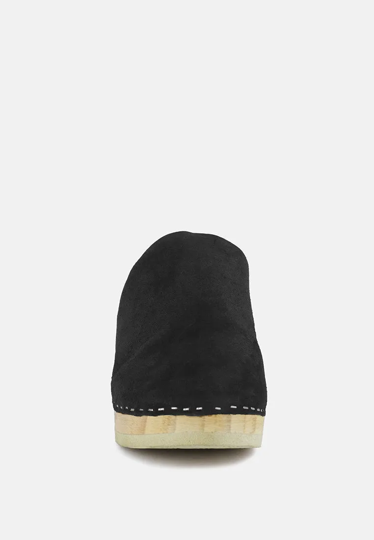 DARCIE Black Suede Clogs