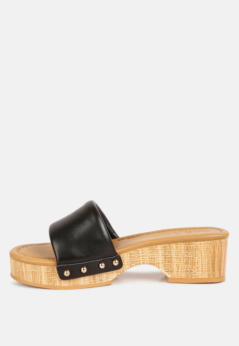 MINNY Textured Heel Leather Slip On Sandals in Black