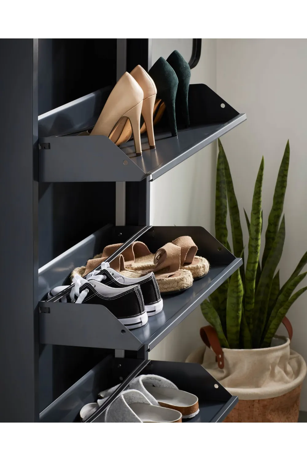 Steel 3-Door Shoe Rack | La Forma Ode