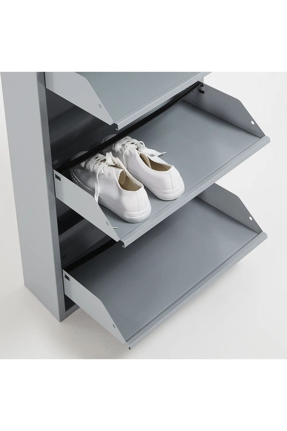 Steel 3-Door Shoe Rack | La Forma Ode